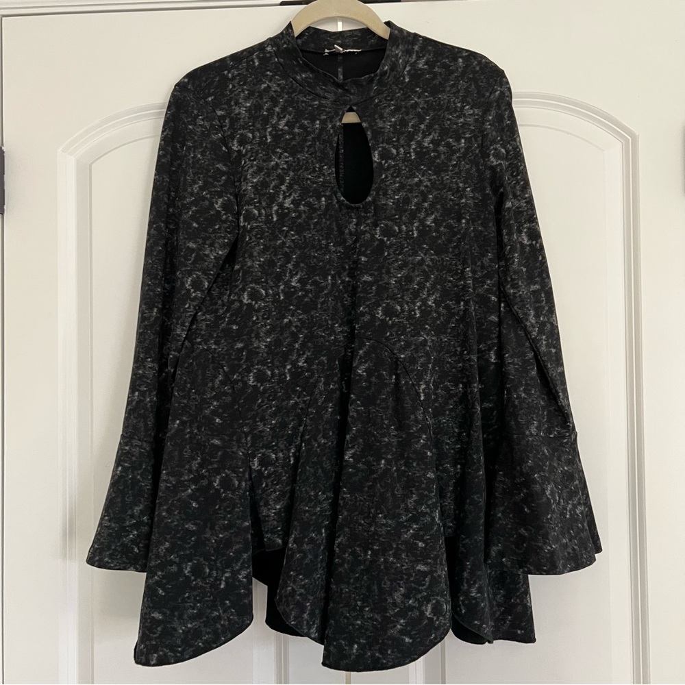 Jodifl Keyhole Blouse with Bell Sleeves